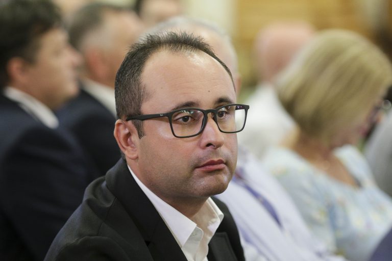 Cristian Bușoi: Dăncilă nu are de unde să adune 234 de voturi pentru  sprijinul necesar