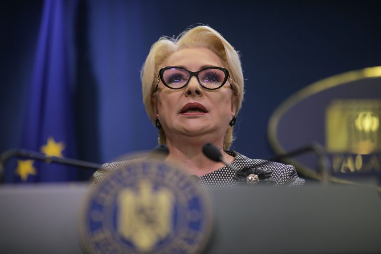 Guvernul Dăncilă depune plângere penală împotriva lui Klaus Iohannis, fără să știe exact pentru ce faptă
