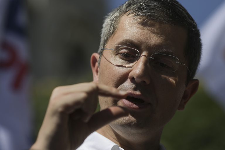 Barna, o nouă declarație bizară: Votăm moțiunea, dar nu intrăm la guvernare