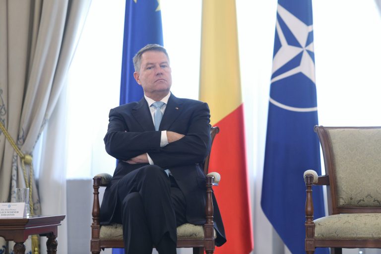Klaus Iohannis: România riscă să fie distrusă de PSD