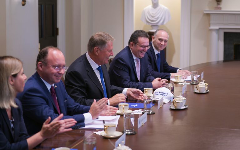 Orban: România va avea o singură politică externă, condusă de președinte și aplicată de guvern. Iohannis: Să reparăm ce au stricat PSD-iștii