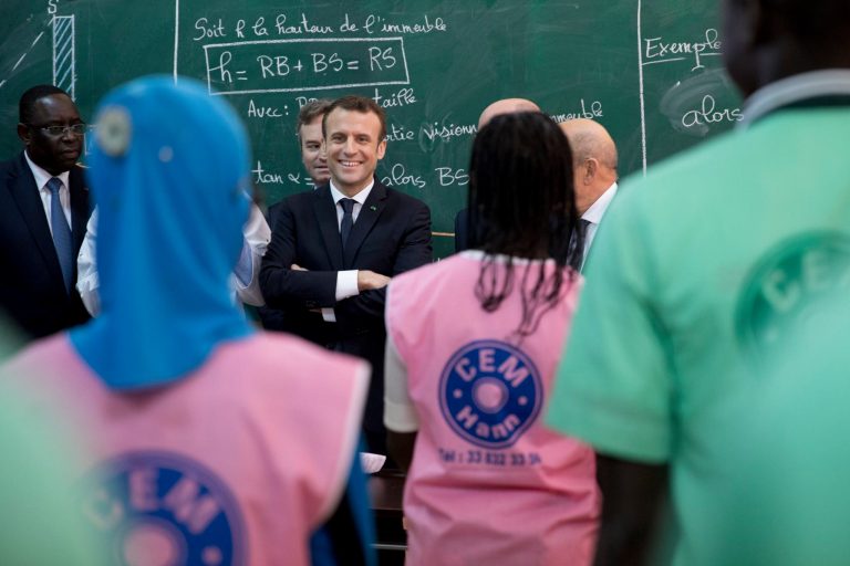 De ce Macron riscă să devină cel mai detestat politician în Balcanii de Vest