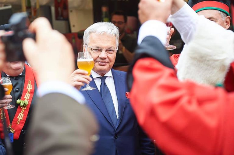 Candidatul Belgiei la Comisia Europeană, anchetat pentru spălare de bani