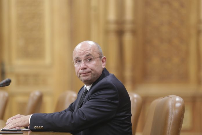 În goană după voturi, Viorica Dăncilă îl vrea pe Cozmin Gușă înapoi în PSD