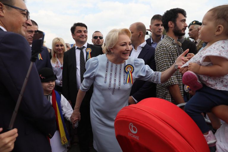 Dăncilă, apostrofată la Țebea