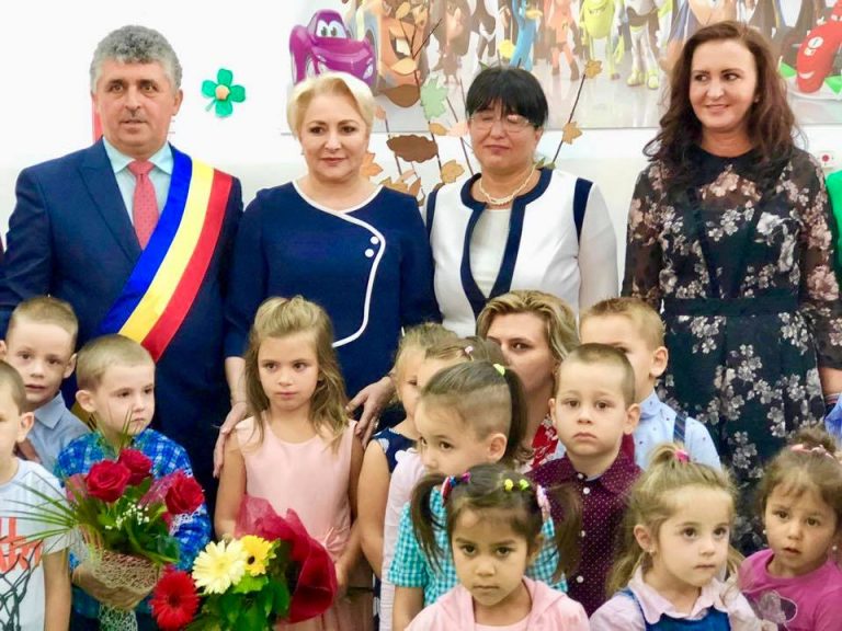 Dăncilă: România va creşte doar dacă educaţia va creşte. E nevoie de consens