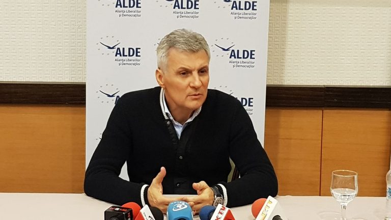Disidenții din ALDE ar putea diviza partidul
