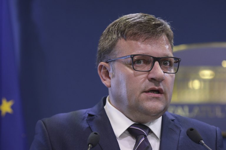 Marius Budăi, oprit împreună cu colegul său, Dan Şlincu, la punctul de frontieră de la Sculeni, pentru că mergeau cu o maşină declarată furată