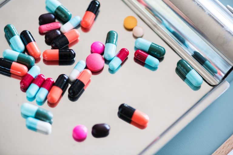 OMS: Medicamentele pentru pierderea în greutate nu sunt o ”soluţie miraculoasă” în lupta împotriva obezităţii
