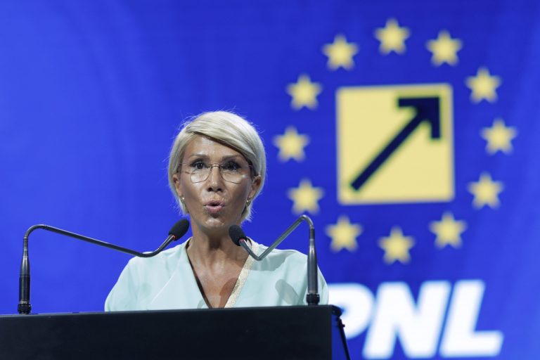 Raluca Turcan: Nu trebuie să înlocuim pesediștii cu peneliști doar că sunt de-ai noștri