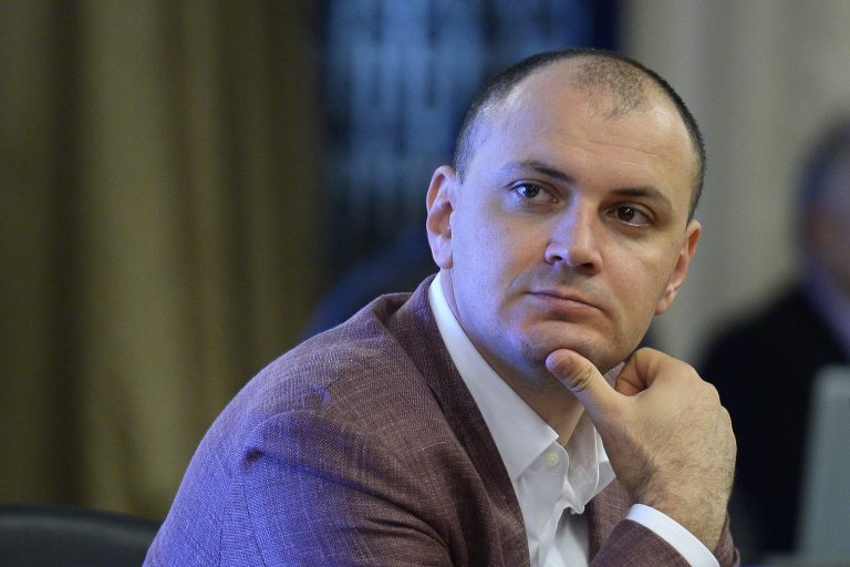 Sebastian Ghiță cere 1 milion de lei de la procurorii Onea și ”Portocală”