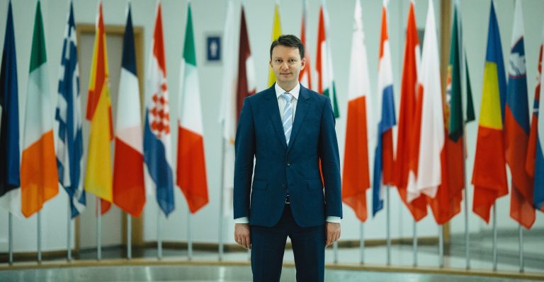 Siegfried Mureșan arată cifrele dezastrului: 22 de miliarde de lei, deficit bugetar în primele 8 luni ale anului