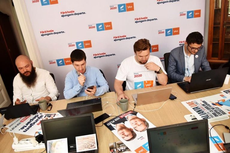 516 emailuri suspecte la alegerile interne pentru şefia USR