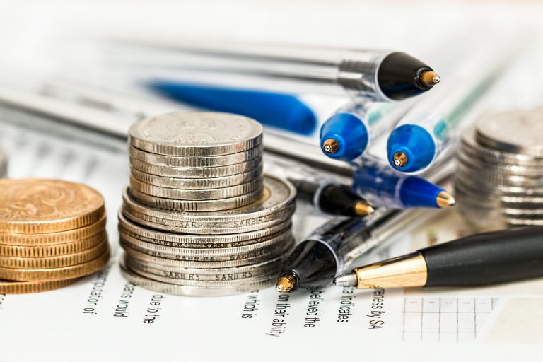 Romania’s finance ministry increases budget deficit to 4.3%, lowers economic growth forecasts