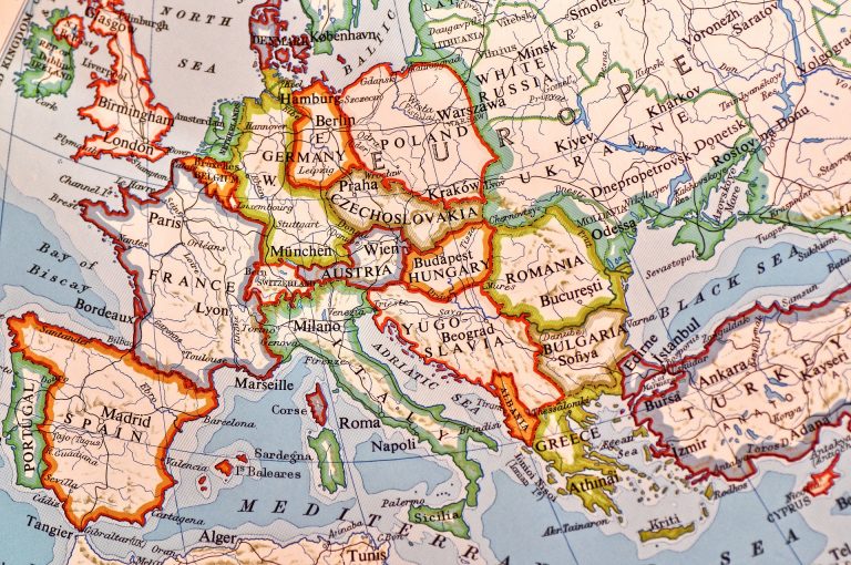 Sondaj ECFR: Ce tabără ar alege românii într-un conflict SUA-Rusia