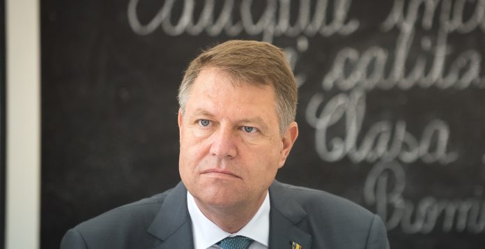 Iohannis critică experimentele nocive în educație ale PSD