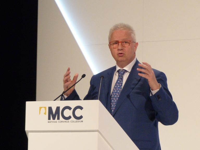 Candidatul Ungariei, respins definitiv. Laszlo Trocsanyi ar putea da în judecată comisia JURI