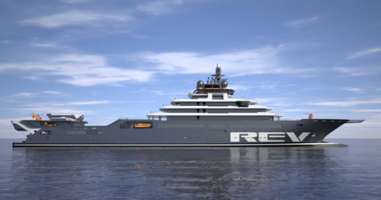 Rev Ocean, cel mai mare iaht din lume, a fost construit la Tulcea