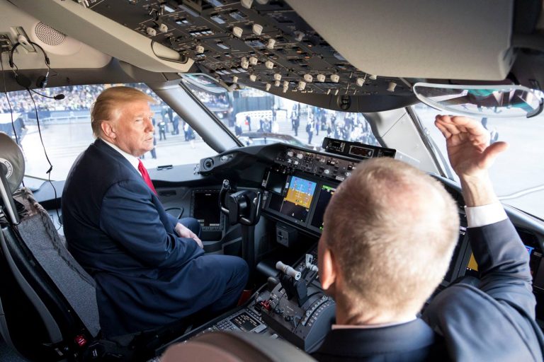 Detalii picante și scene de film polițist. Uciderea lui al-Baghdadi, povestită de Donald Trump