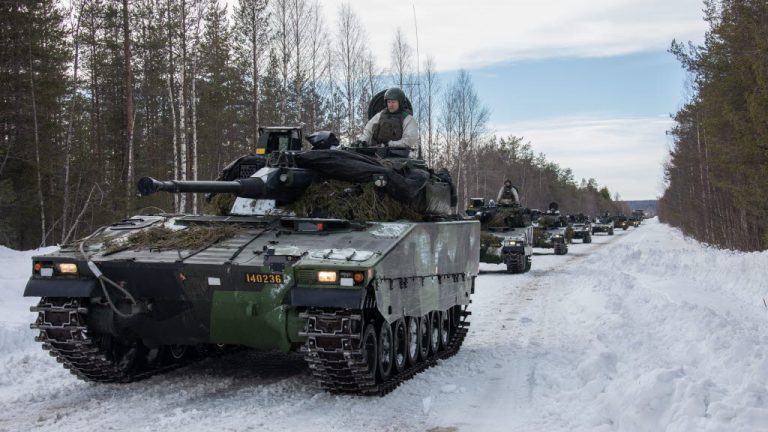 De frica Rusiei, Suedia îşi crește cheltuielile militare. O imensă instalație subterană, reactivată