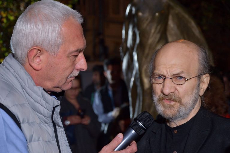VIDEO COLECTIV | “Nu pot să-i las pe Tatae și Alexandru aici”