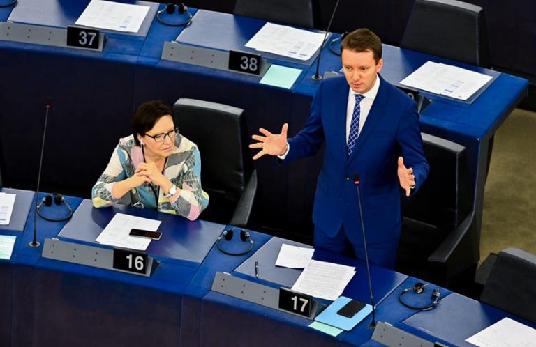 Siegfried Mureșan i-a cerut șefei Comisiei Europene să elimine taxele vamale la importurile necesare în pandemie