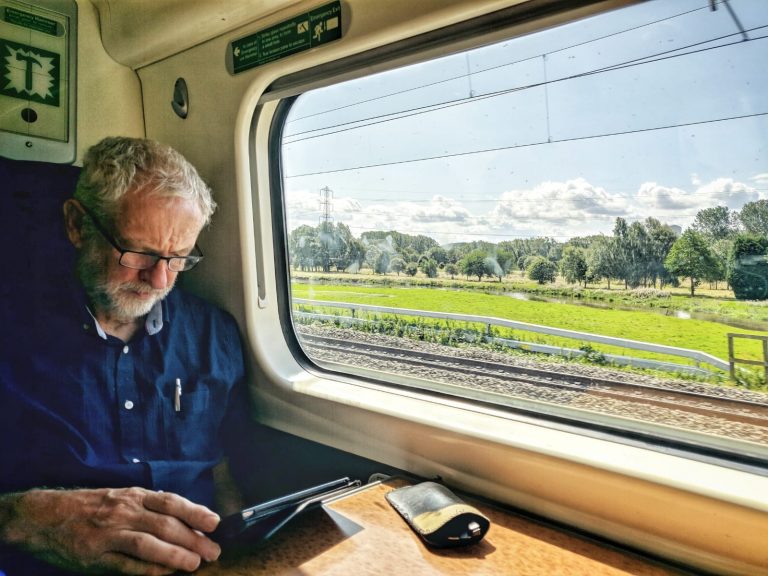 Cine îl va înlocui pe Jeremy Corbyn? Lista scurtă a marilor favoriți