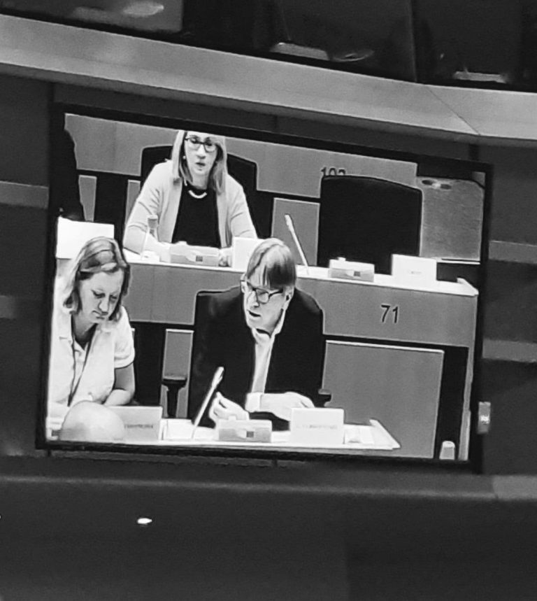 Verhofstadt anunță zile negre pentru iliberalism, în Ungaria