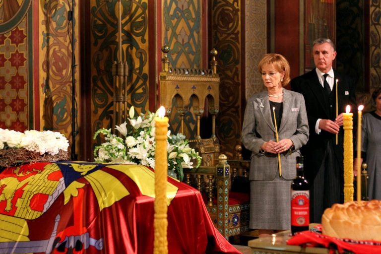 Regina-Mamă Elena este reînhumată astăzi lângă fiul ei, Regele Mihai
