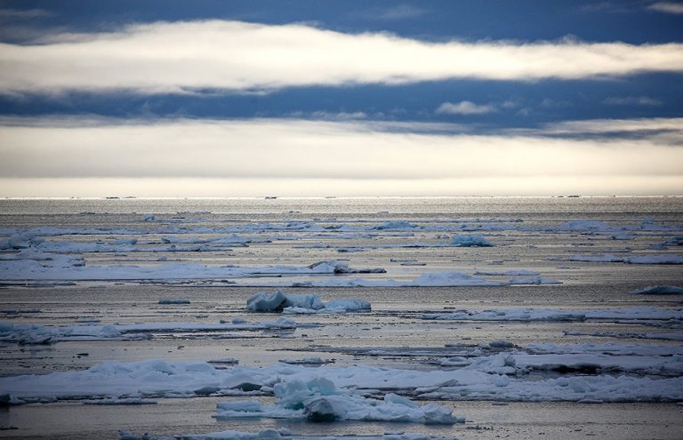 Cantităţi uriașe de metan în apele din zona arctică, detectate de cercetărorii ruși