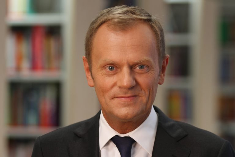 Donald Tusk anunţă că va renunţa la preşedinţia Partidului Popular European