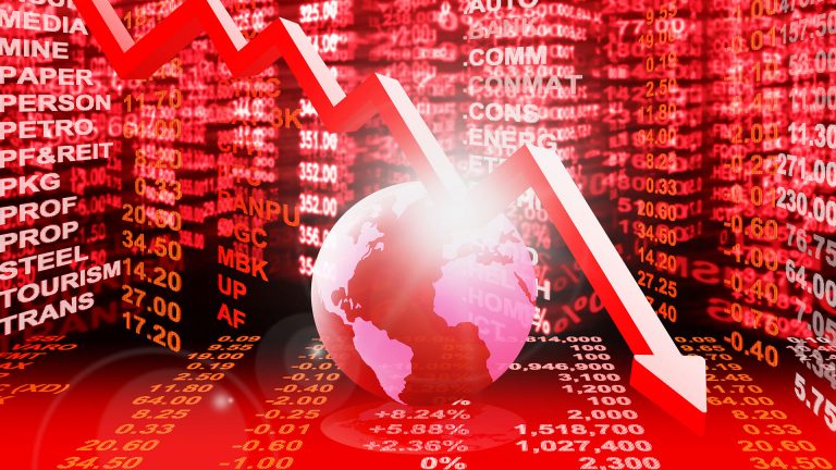 FMI: Războiul comercial dintre SUA şi China va frâna creşterea economiei globale din 2019 la cel mai scăzut ritm după criza din 2008