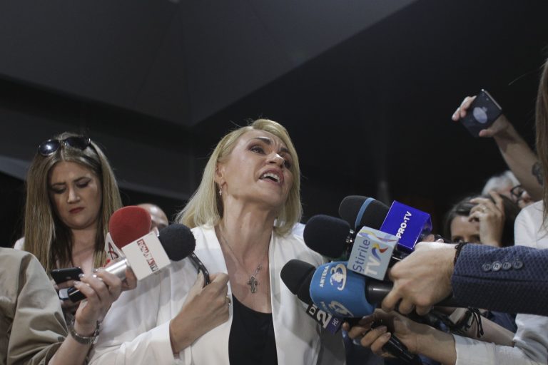 Firea nu regretă nimic: Am dat share pentru că am fost de acord cu fondul. Așa se vorbește pe Facebook