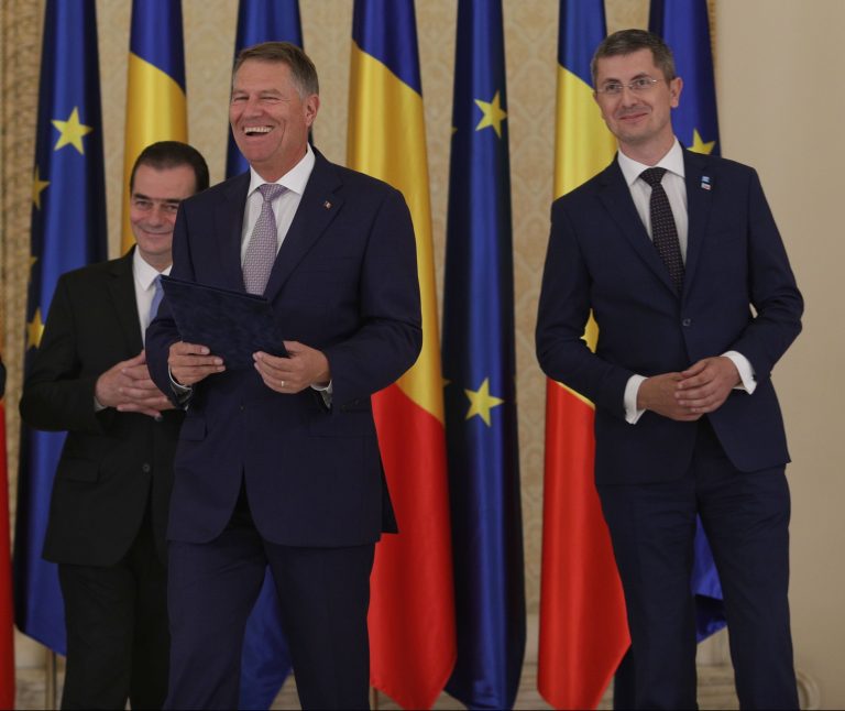 Cine câștigă de pe urma căderii guvernului Dăncilă și ce urmează