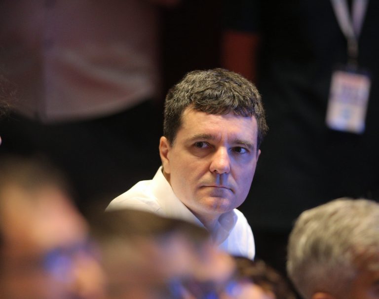 Nicușor Dan poate candida ca independent cu susținerea USR, în urma unui regulament adoptat de partid
