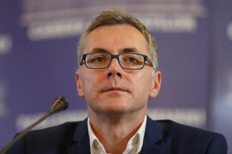 Liderul deputaților USR cere intrarea la guvernare: ”Greșim dacă stăm pe margine”