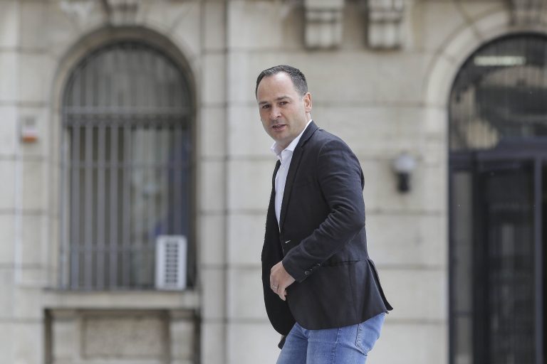 Ionuț Negoiță vinde 51% din acțiunile la Clubul Dinamo cu un leu