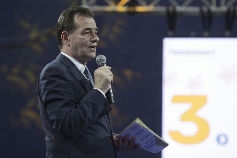 Orban: Vom desfiinţa cele 22 de companii municipale din Bucureşti; bani sifonaţi pe toate năzdrăvăniile pământului
