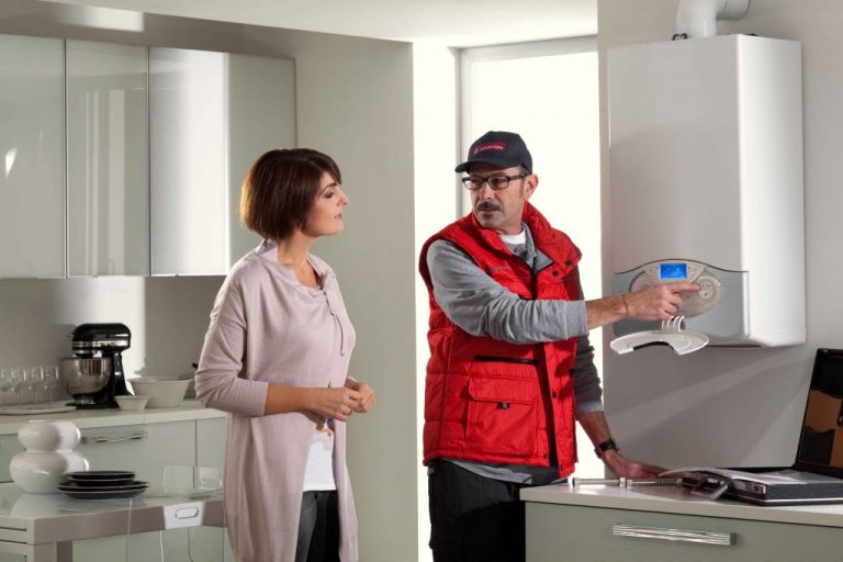 ELCEN vrea impozitarea centralelor de apartament