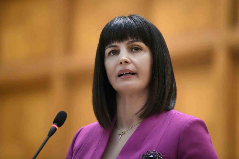 Încă o lovitură pentru Dăncilă: deputata PSD de Cluj Cristina Burciu votează Guvernul Orban