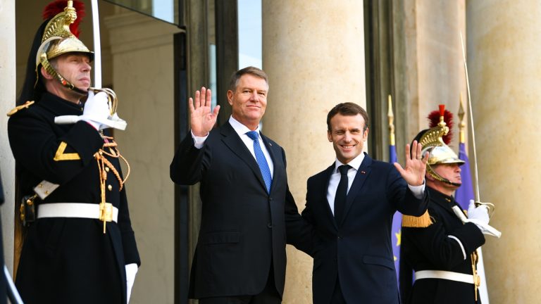 Aurescu: Graţie demersurilor pe care le-a făcut personal preşedintele Iohannis s-a putut obţine decizia Franţei de a trimite trupe în România / Decizia lui Biden, la fel