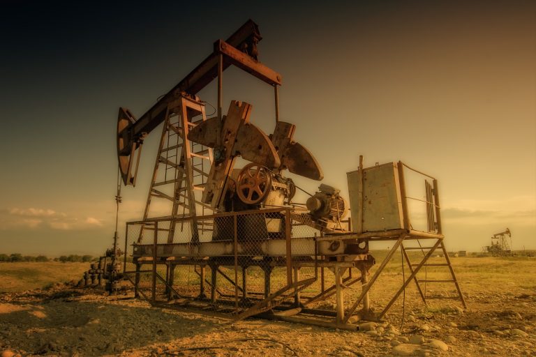 Rusia: Prezența militară a SUA în zona câmpurilor petrolifere din Siria este „banditism de stat”