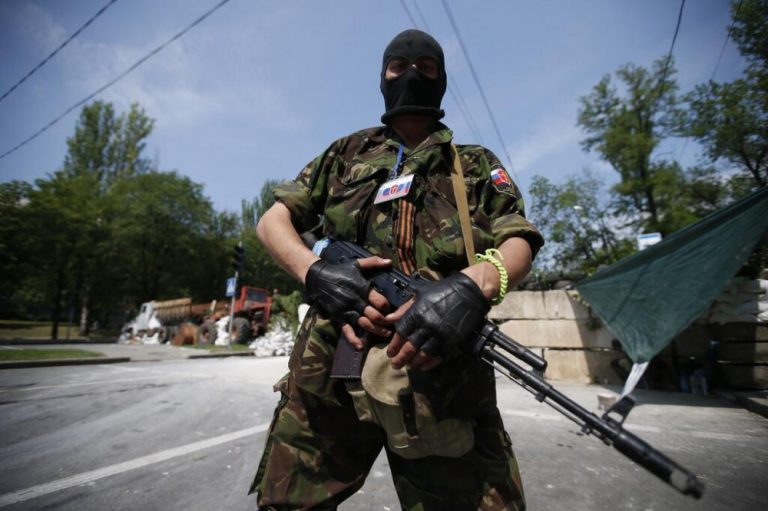 Războiul din Ucraina: Retragere simultană de trupe într-un sector-cheie de pe linia frontului