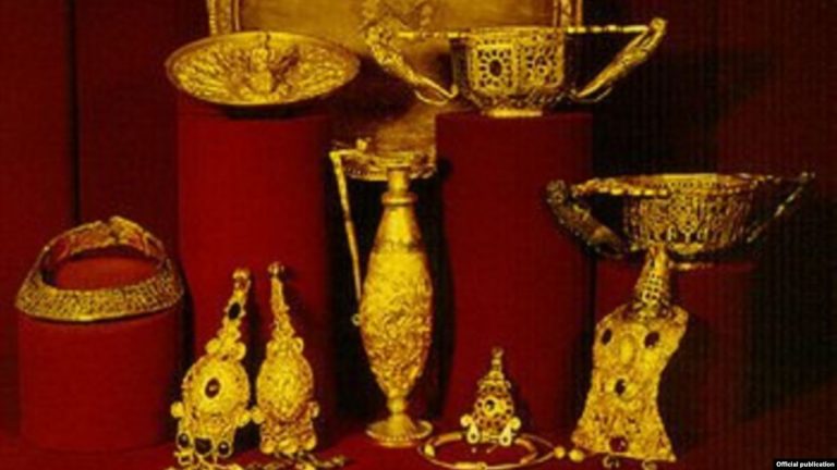Romania really buckles down to get its treasure back from Russia