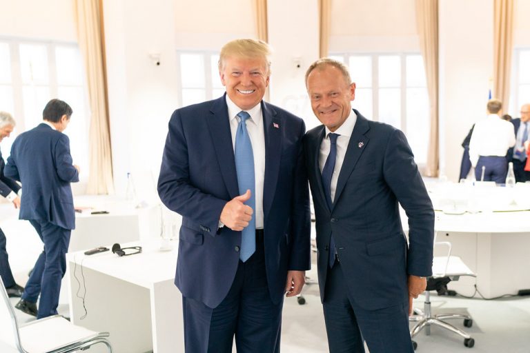 Tusk: Trump se roagă pentru dezintegrarea UE