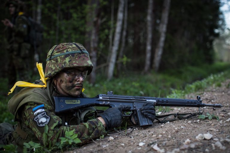Franța se opune creșterii contribuției la bugetele comune ale NATO