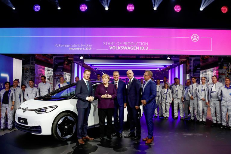 Ce caracteristici are noul Volkswagen electric, abia intrat în producție. Mașina se anunță revoluționară