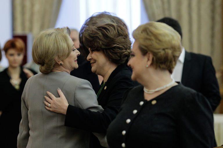 ”Lacrimi de iubire” între precupețe la CEx PSD. Dăncilă: După ce am vrut să te nominalizez comisar. Plumb: După ce că ți-am cedat OFSD