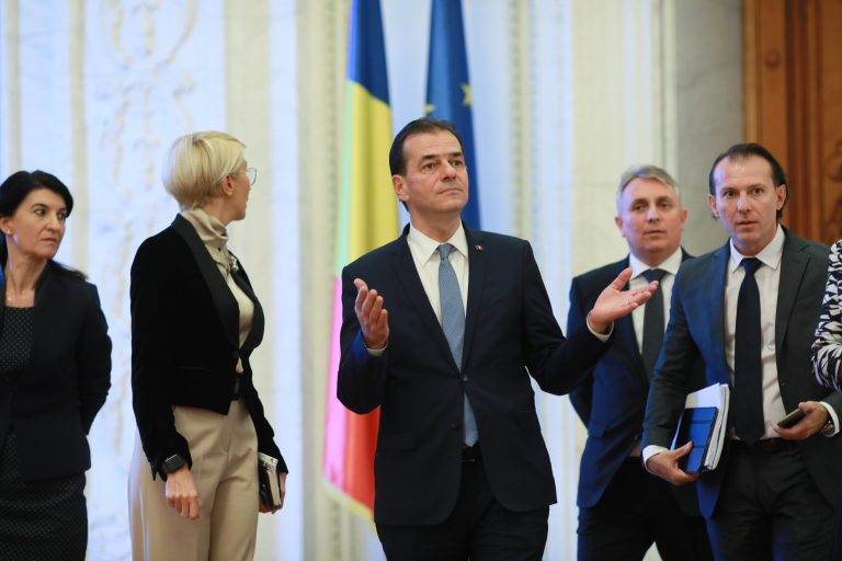 LIVE | Orban: PSD îi împiedică pe cei doi șefi de Camere să își exercite atribuțiile. Rareș Bogdan: Vor fi 238, poate 240 de oameni în sală