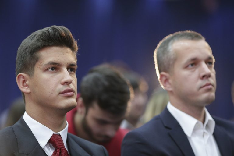 Băieții lui Adrian Năstase anunță că o votează pe ”Reaua cea mai mică”
